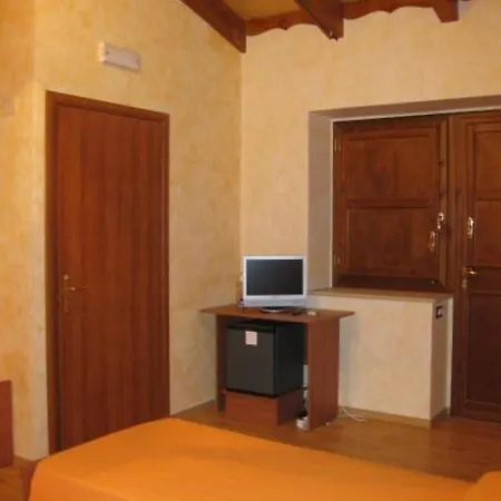 Colle Di Condro Bed & Breakfast 3*