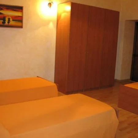 Colle Di Condro Bed & Breakfast 3*