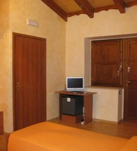 Colle Di Condro 住宿加早餐酒店 3*